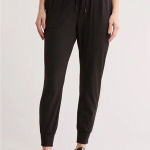 Zella Black Slim Jogger Pants with Drawstring Waist